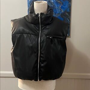 Forever 21 faux leather Black Puffer Vest with Zipper